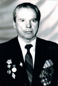 Груздев Виктор Иванович