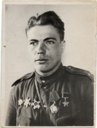 Яшин Иван Васильевич